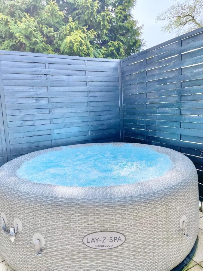 Whirlpool - Zentral - Designloft Mit Xxl Terrasse Apartment Wiesbaden Exterior foto