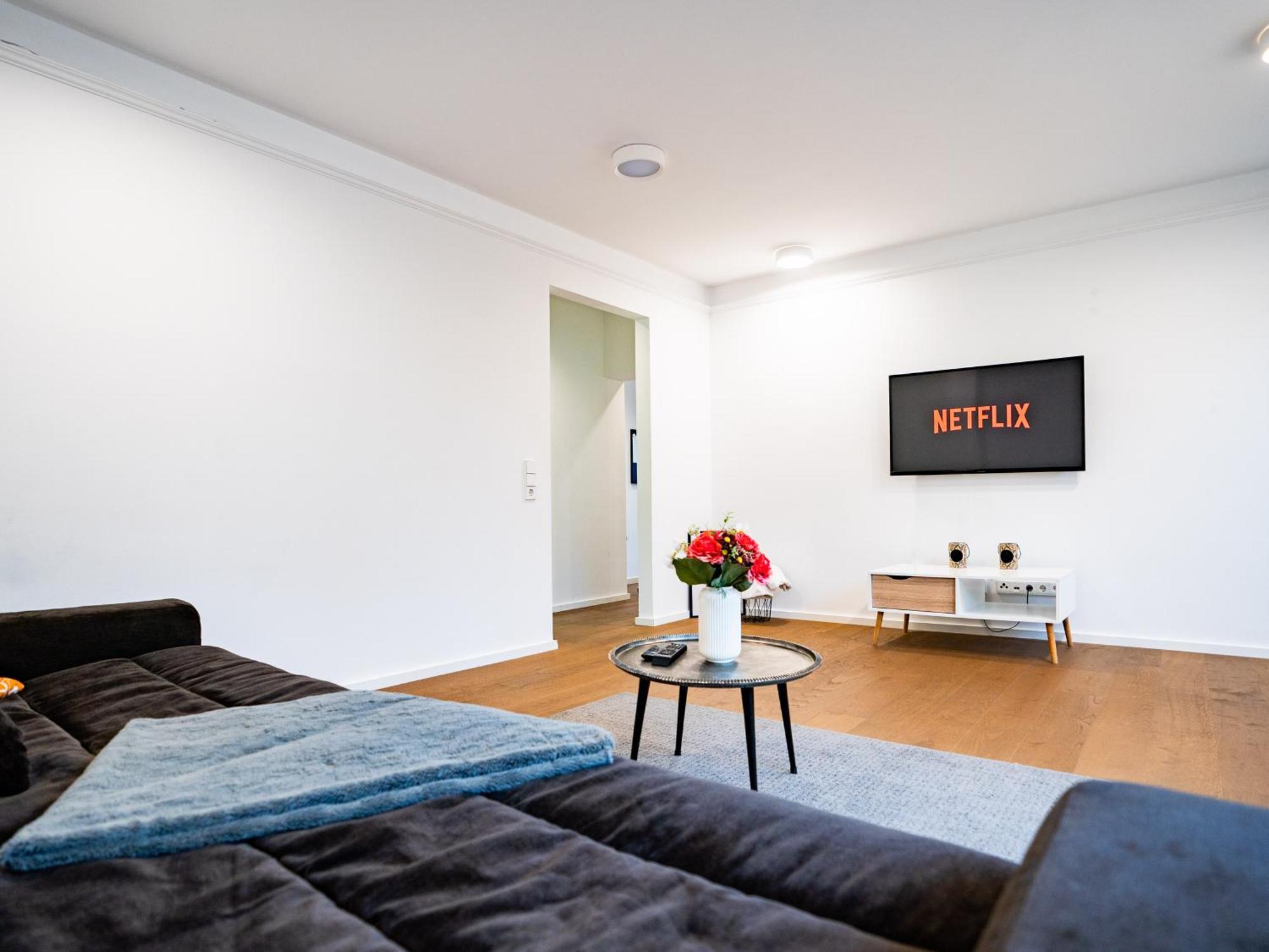 Whirlpool - Zentral - Designloft Mit Xxl Terrasse Apartment Wiesbaden Exterior foto